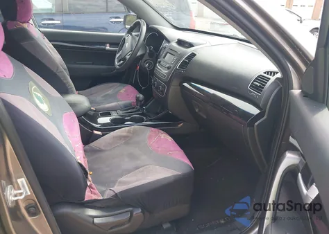 2015 Kia Sorento Lx V6 z USA, uszkodzony, nr VIN 5XYKTDA71FG608017